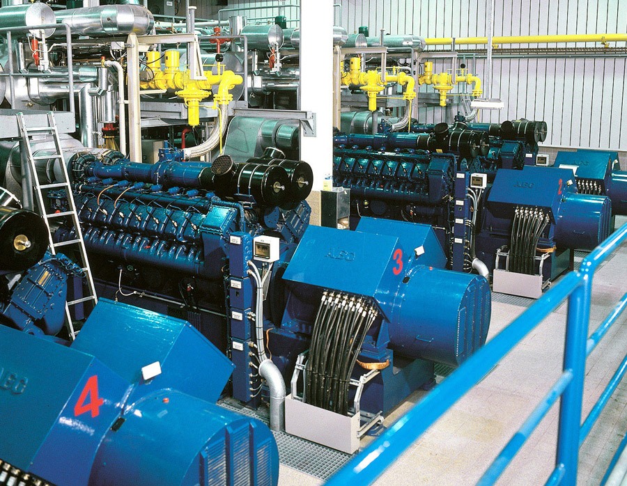 Im Generator wird durch mechanische Energie Strom erzeugt.